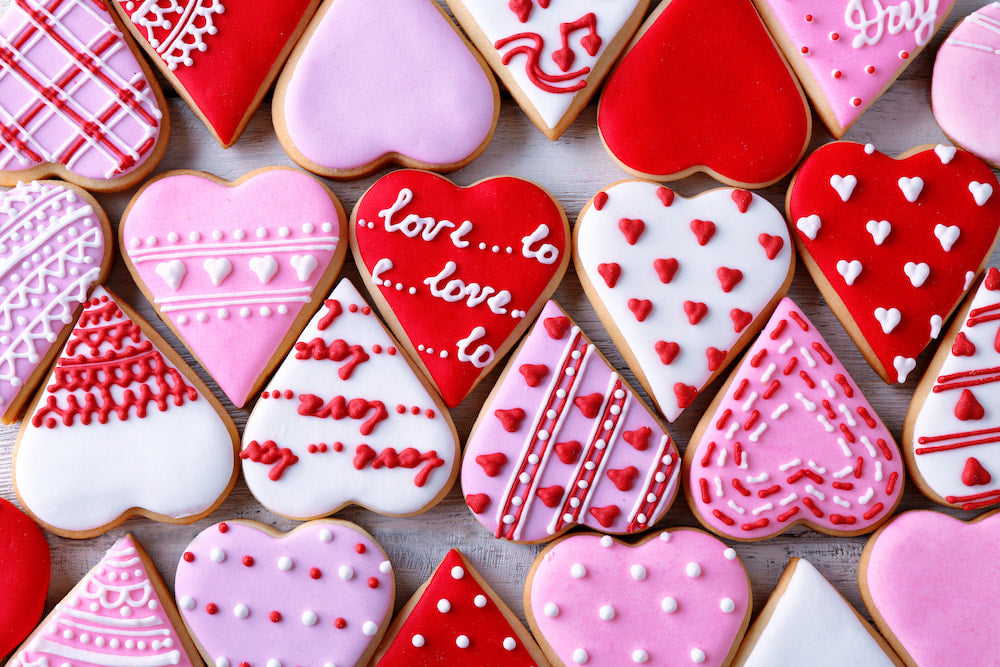 A bunch of heart cookies